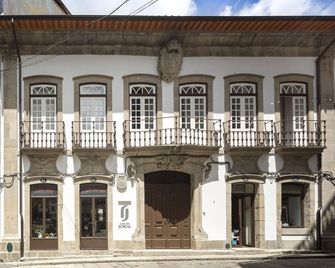 Casa do Juncal - Guimarães - Edificio