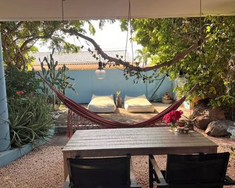 Tropical Breeze 'Dushi Bida' - Santa Catharina - Patio