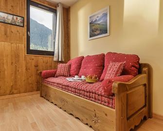 Chamonix Sud - Bâtiment G 45 - Happy Rentals - Chamonix - Living room