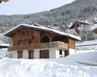 Chante Bise - Chalet - Bo Immobilier - Châtel - Bâtiment
