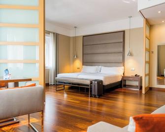 Hotel Compostela - Santiago de Compostela - Schlafzimmer