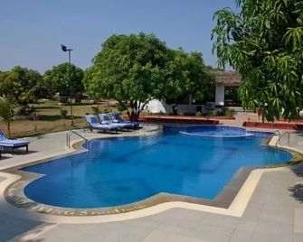 Club Mahindra Gir - Sasan Gir - Piscina