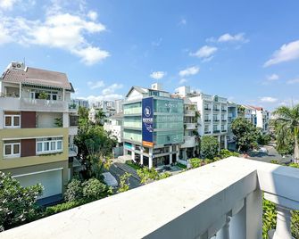 سيريس نيكو ريزيدنس - سيلف تشيكين - هوتشي مين سيتي - مبنى