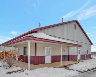 Cute Place Just Out Of Town With A Country Feel - Chambersburg - Gebouw