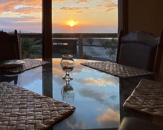 great ocean view with sunset in dry side of Waimea - Kapaau - Balcony