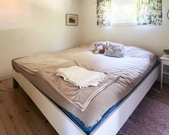 5 Person Holiday Home In Karlskoga - Karlskoga - Sovrum