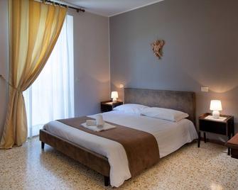 Residence Serena - Assisi - Camera da letto