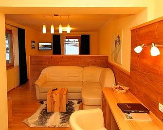 Naturhotel Lรคrchenhof - ืจืืืืื ืื ืืืืฉืืืื - ืกืืื