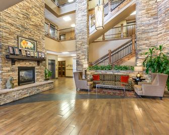 Best Western Premier Ivy Inn & Suites - Cody - Lobby