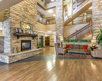 Best Western Premier Ivy Inn & Suites - קודי - לובי