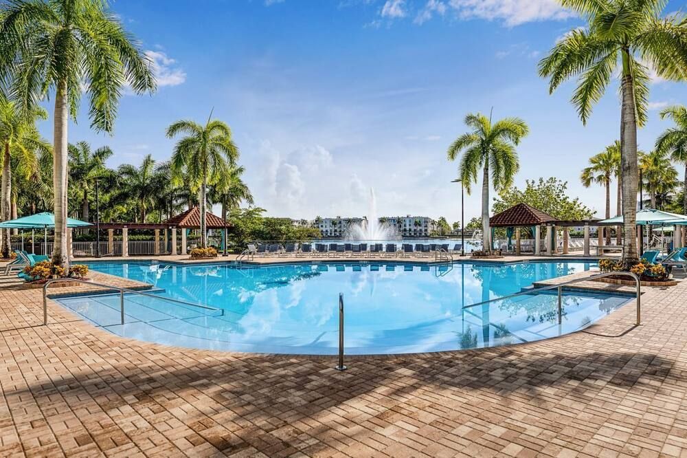 Marriott's Villa at Doral -Many Dates Available- Highest Reviewed Owner! - Doral - Piscine