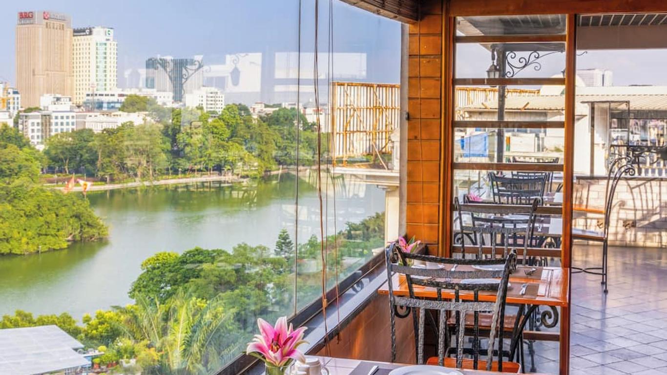 Centre Point Hanoi Hotel