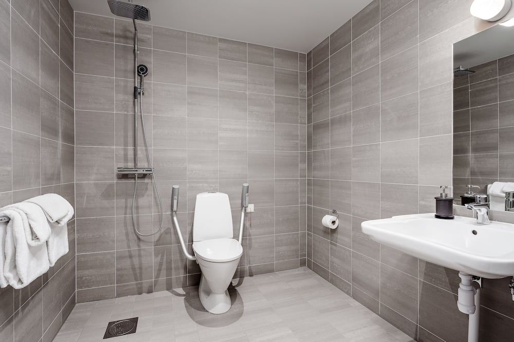 Forenom Hotels & Apartments Arlanda - Arlanda - Łazienka