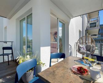 Seaside Apartamenty Porta Mare Kolobrzeg - Kołobrzeg - Balcon