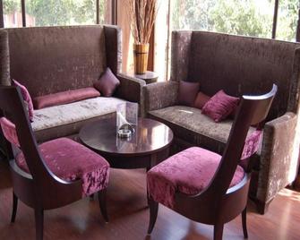 Hotel Allahabad Regency - Prayagraj - Lounge