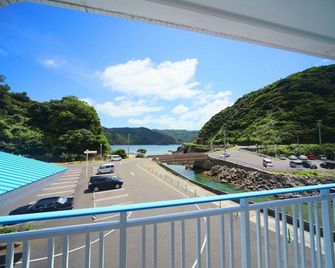 Amami Yagijima Hotel - Amami - Balcony