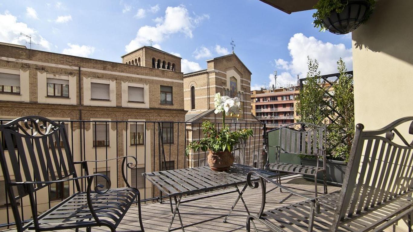 Casavilla Travellers Lodge