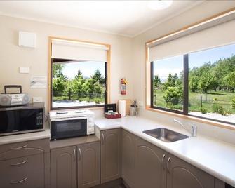 Alpine View Lodge - Wanaka - Kitchen