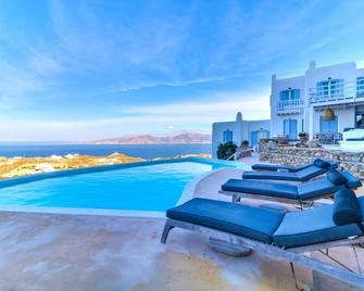 Mermaid Luxury Villas - Aquata Private pool - Faros Armenistis - Pool