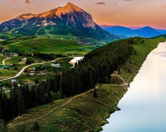 The Drop In The Edge Of Adventure - Crested Butte