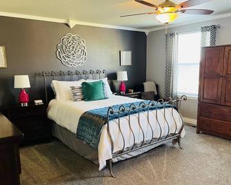 Lac Amora Retreat - Open Space, Boulder, Mountains - Broomfield - Bedroom