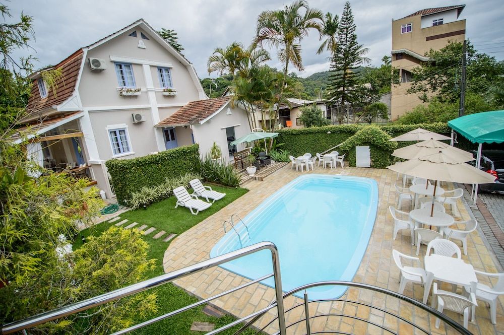 Hotel Blumenhof - בלומנאו - בריכה