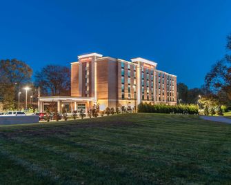 Hampton Inn by Hilton Norwich - Norwich - Budova