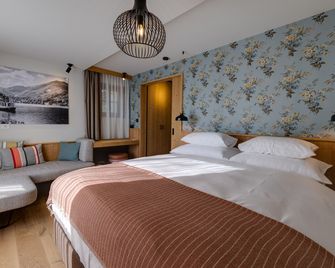 Hideaway Hotel Montestyria Chalets & Suiten - Mariazell - Ložnice