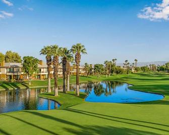 The Ultimate Getaway! Desert Springs Villas I+amenities, 2-Bedroom Findingmeili - Palm Desert - Uima-allas
