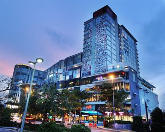 Empire Hotel Subang - Subang Jaya - Building