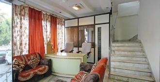 Hotel Saarthi - Rudrapur - Living room