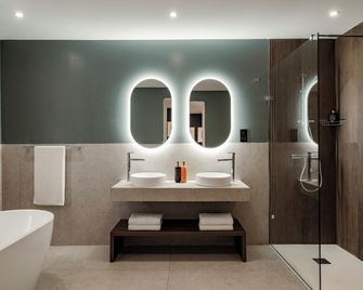 19 Rooms - Valletta - Bathroom