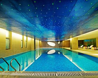 Aloft Zhengzhou Shangjie - Zhengzhou - Pool