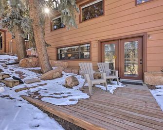 Cozy Co Rocky Mountain Retreat Near Pikes Peak! - Green Mountain Falls - Patio