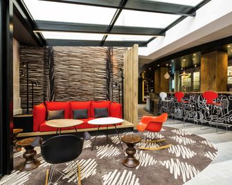 Ibis La Rochelle Centre Vieux Port - Λα Ροσέλ - Bar