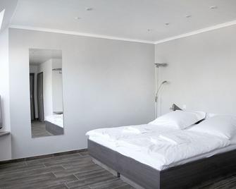 Apartments Peters - Burscheid - Bedroom