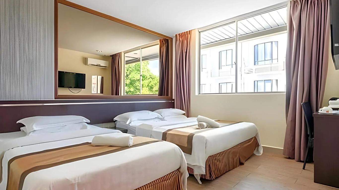 Goldenhill Hotel