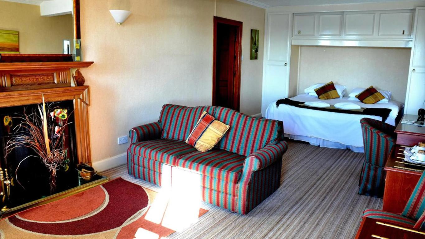 Crown Hotel