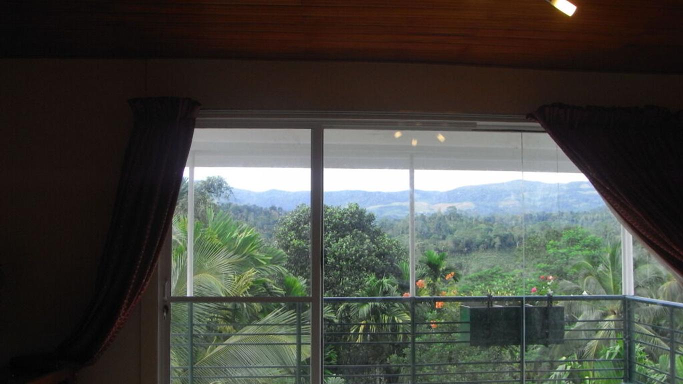 Rainforest Lodge Deniyaya Singheraja