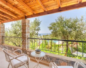 Maniatiko Village - Stoupa - Balcony