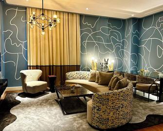 The Nishat Hotel - Lahore - Lounge