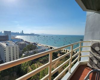 Condo Express View Talay 6 - Pattaya - Balkon