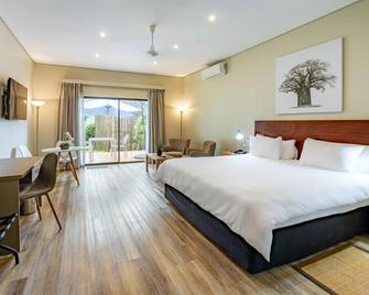 African Sky Hotels - Pine Lake Inn - White River