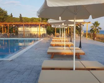 Ocean Hotel Resort - Kastrosikia - Pool