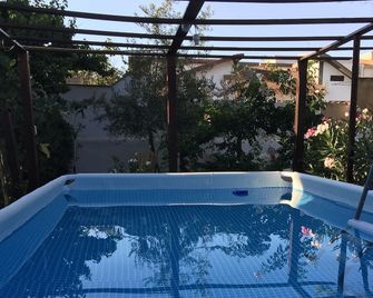 HB Albergo Lamanna - Taranto - Tesis olanığı