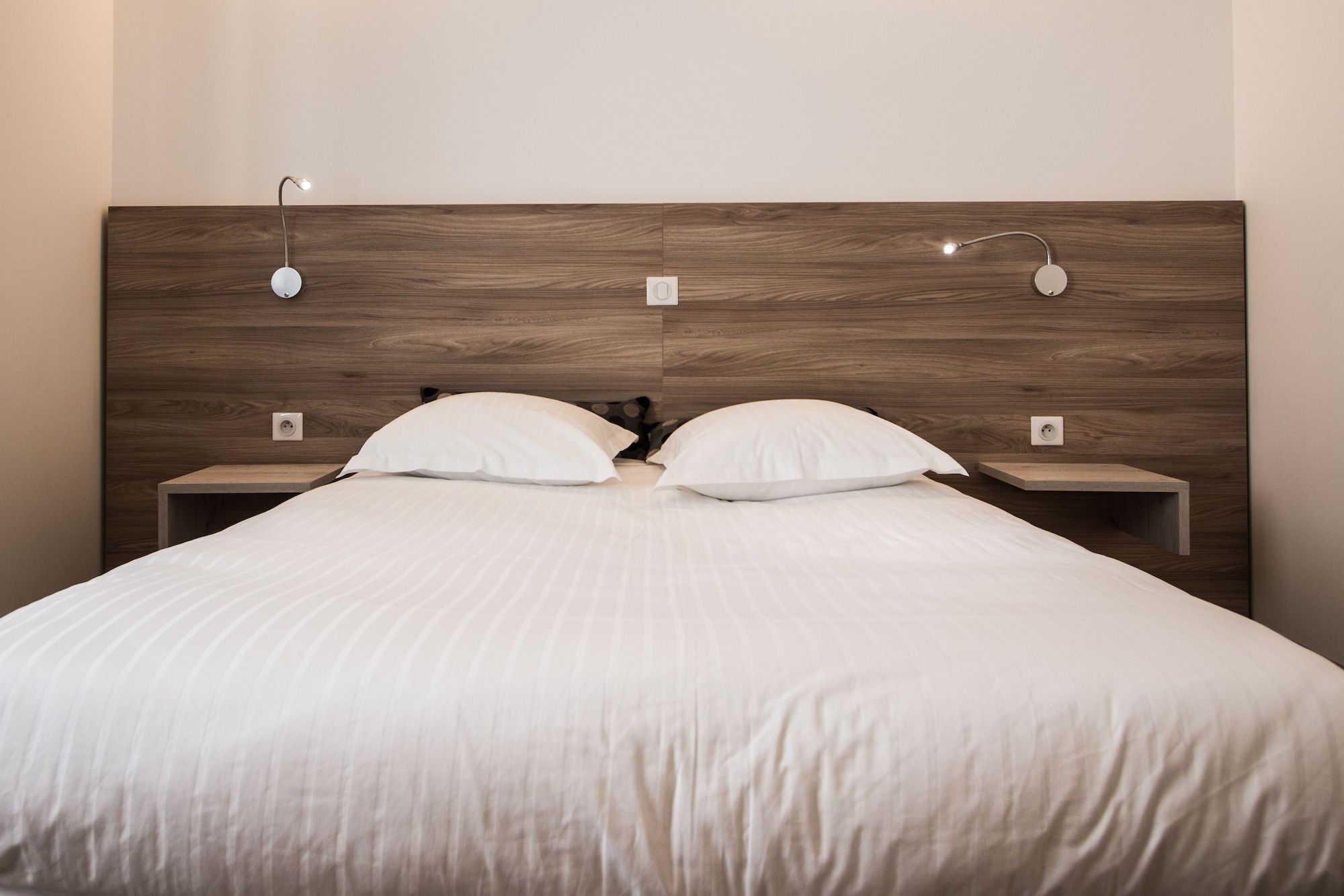 Hotel Les Voyageurs - Modane - Bedroom