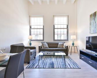Global Luxury Suites Downtown Boston - Boston - Pokój dzienny