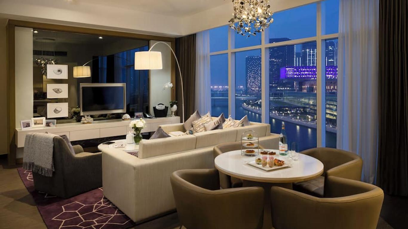 Beach Rotana Residences