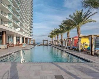 Stunning Condo 2/2 At Hyde Beachresort Beach Front - Hollywood - Piscina