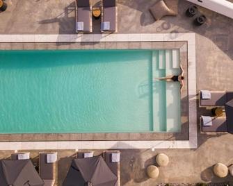 Chora Kythnos Suites adults only - Κύθνος - Πισίνα